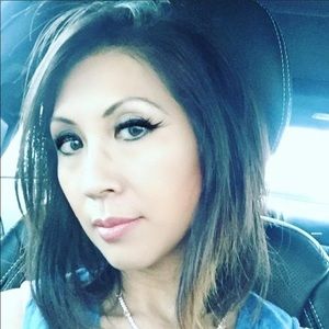 Meet your Posher, Annette